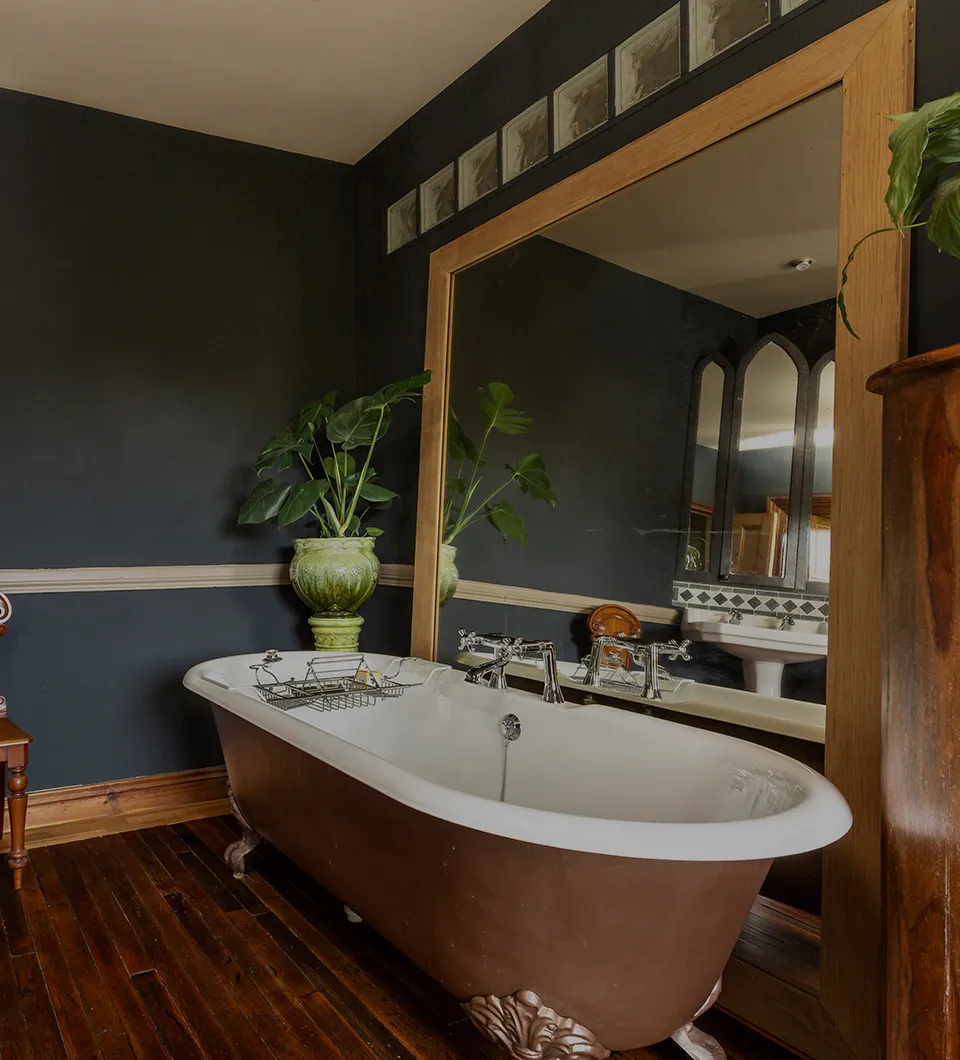 Bottom feature split right