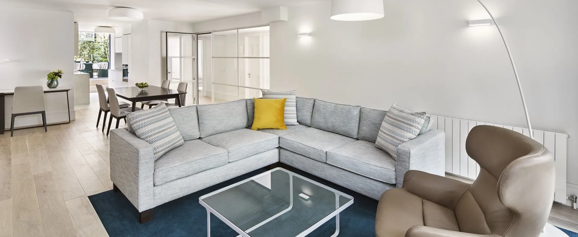 Brick Street Residences living room